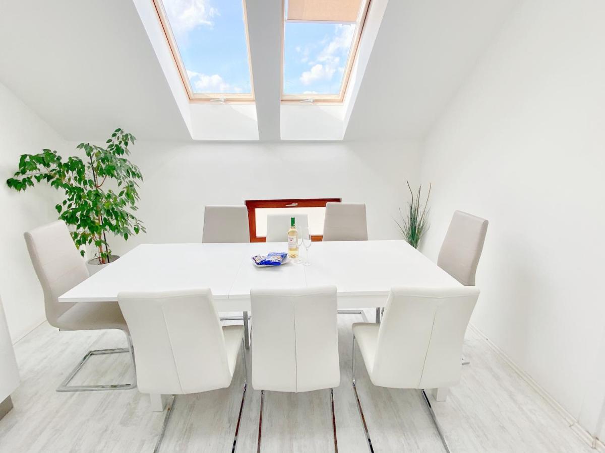 Loft With Rooftop And Free Parking In Garage Budapesta Exterior foto