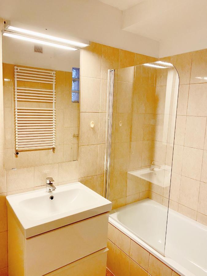 Loft With Rooftop And Free Parking In Garage Budapesta Exterior foto